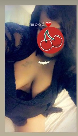 Milwaukee BBW Cherry Play Package (Incall, Safe & Discreet) - 1
