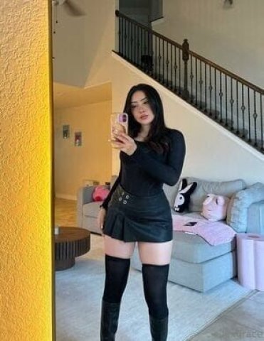 Discreet Incall/Outcall & Car Fun Face Time Shows — Des Moines Iowa - 1