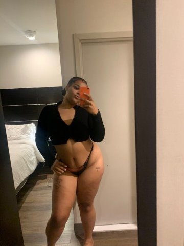 Wilmington, Delaware Head Special 100 Qv — thick carmel lightskin - 1
