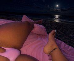 Wet pussy in town — pretty face, soft lips, discreet play - Image 2