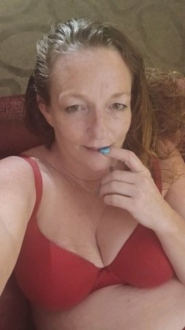 Jersey poolside-to-sensual Sunday wrap-up (two-girl special) - 1