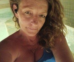 Jersey poolside-to-sensual Sunday wrap-up (two-girl special) - Image 6