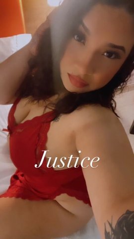 Fayetteville Female Escort — Upclose Gentleman Hat Match, Verified FaceTime/Duo - 1