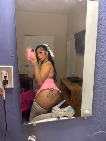 Sexy Latina Babe (23) — Incall & Outcall - 1