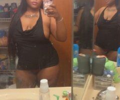 Madison WI Female Escort — Curvy, funny dates + travel, MEGA squirter - Image 4