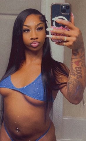 San Bernardino Outcalls — Female Escort with Facetime & Content - 1