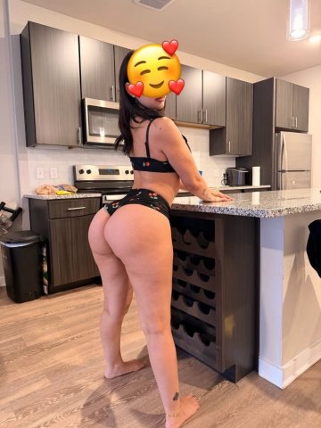 Louisville KY Real Girl — In-Call Now + 1-Hour Included Massage - 1