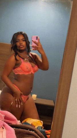 Los Angeles Female Escort — No GFE, Open to Roleplay - 1
