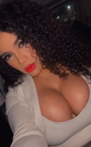 Mommy Farrah — Female Phone Sex, Sexting & Custom Content (Knoxville) - 1