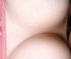 Snow bunny vibe — 22-year-old for incall, outcall, massages, content & Facetime - Image 4