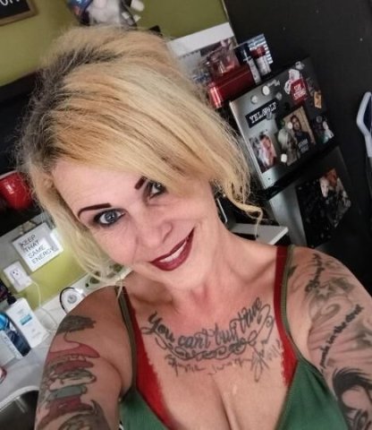 Cincinnati Female Escort — QV, HH, HR + Outcalls (Uber via client) - 1