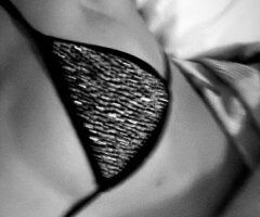 Petite mixed discreet escort — no-drama, no-negotiating - Image 3