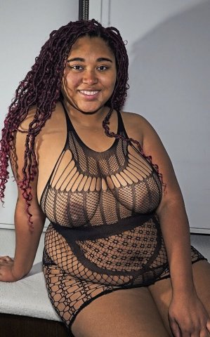 Bakersfield CA Female Escort — Incall, Outcall, Hotel & Car Fun - 1