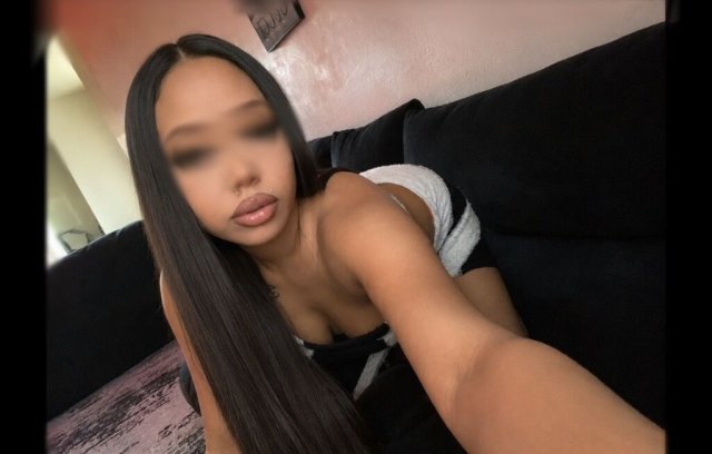 Sacramento Female Escort — Small & Petite (5’0, 120lbs) - 1