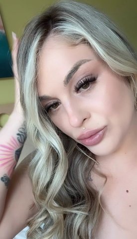 Sweet & discreet blonde outcall — photos match, deposit required - 1