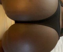 Minneapolis / St. Paul escorts - Minneapolis/St. Paul In-Call Female Escort — Morning Only
