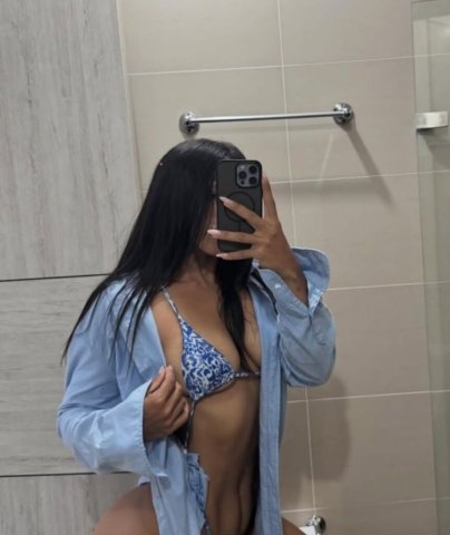 Danii — Denver Female Escort, disponible para venir o que vaya - 1