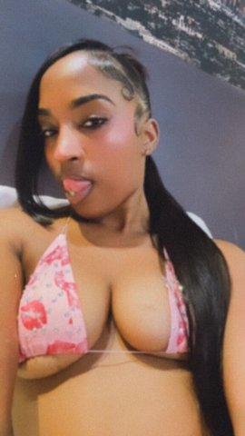 Kiwi — Ebony Bombshell Incall & Outcall Escort in Long Beach, CA (Fetish Friendly) - 1
