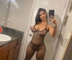 Long Island escorts - Long Island Female Escort — Natural DD Tits Incalls