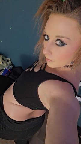 Louisville Female Escort — Incall only - 1
