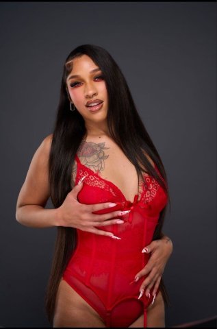 Waterpark-Style Female Escort — In/Out Calls Available (Manhattan, New York) - 1