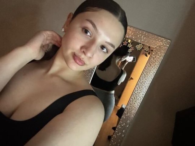 Chica Colombiana — Central Jersey Female Escort - 1