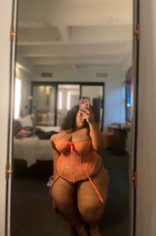 Deliciouss — BBW Dominican Bombshell (FSBM) Outcall / Cardates — 22 - 1