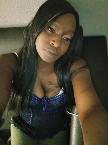 Pueblo, CO Female Escort — Incall & outcall with transportation - 1