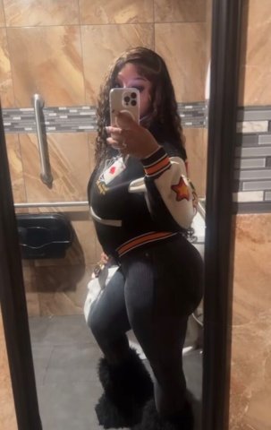 Pretty Thick Head Goat & Squirter () — Outcalls in Bakersfield, CA - 1