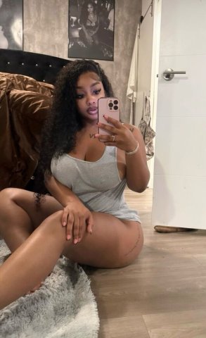 Los Angeles Female Escort — Head Services, Incalls & Outcalls - 1