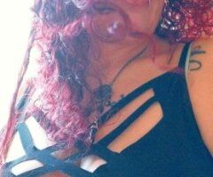 Portland, Oregon Thick Curves MILF — Scarlett Gresham Private In-Home Dates - Image 12