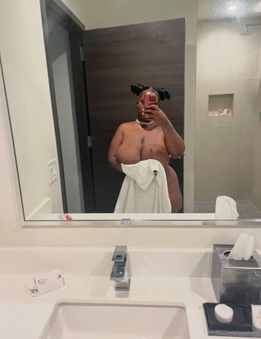 Nicole — Chocolate Thunder Incall Only Female Escort (Clean & Safe) - 1