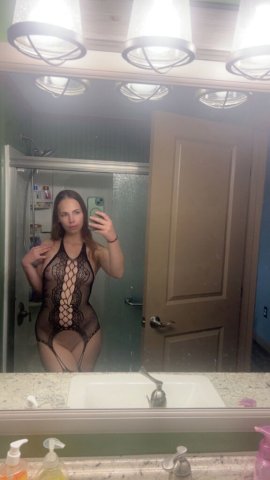 Kenzie, petite 25—Real Snapchat play partner in Central Jersey - 1