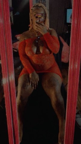27 MILF Escort in Tulsa, OK — Throat Service, Pegging & More - 1