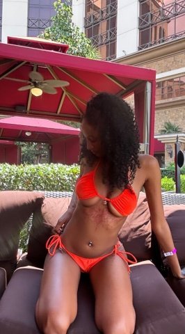 21 Jackson escort — petite face, sensual experience, guaranteed real - 1