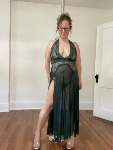 Kokomo Indiana Female Escort — Mouth-focused, playful sessions (Clean & drug free) - 1