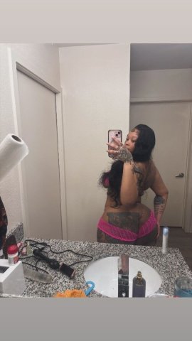 Curvy Blasian Escort (Limited Time) - 1