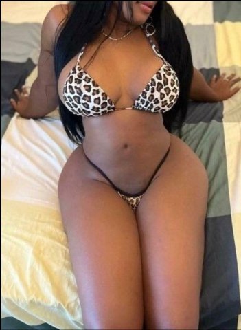 Chesapeake VA Female Escort — Natural Body, Thick Curves - 1