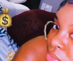 Palm Springs escorts - Palm Springs California Female Escort — Sensual carress & FaceTime