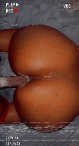 Royale Female Escort in Norfolk, VA — In/Outcalls & Car Dates - 1