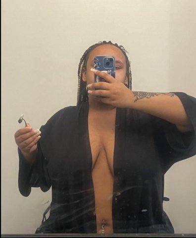 Newport News Female Escort — Deep Throat Queen, Incalls & Outcalls (QV) - 1