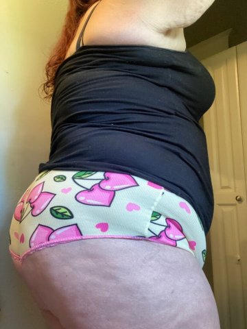 Mature White Female Escort (Long Hair, Big Booty) — St. Louis - 1