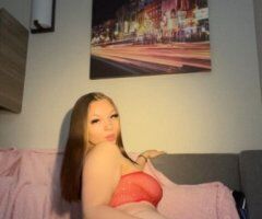 Mobile escorts - Elegant Gentleman Only — Funsized Compact & Curvy Companion