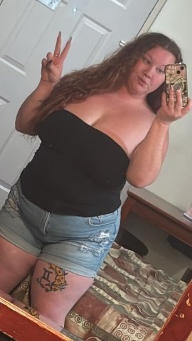 Lindsey — In-Call & Out-Call Female Escort (Inland Empire, CA)  - 1