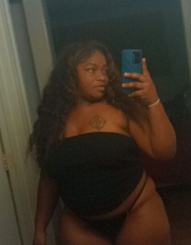 Greensboro NC Thick Female Escort — Oral Only, Safe Service - 1