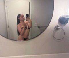 Seattle Puerto Rican Bombshell Escort — Slim-thick Model - Image 2