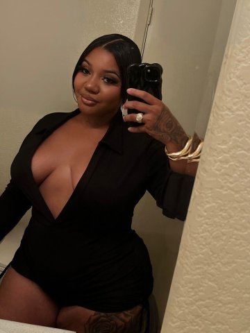 Sacramento Female Escort — Curvy, DD, No Bare/GFE/DATY - 1