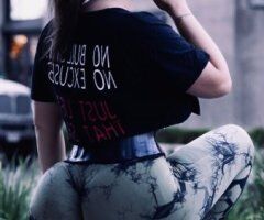 Orlando MILF Escort — In-Call & Out-Call, FaceTime Available - Image 2
