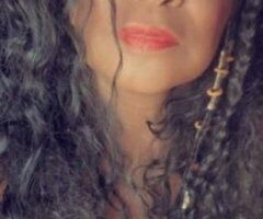 Huntsville Female Escort — mature curvy woman with long wild hair (cash only, no out-calls) - Image 7