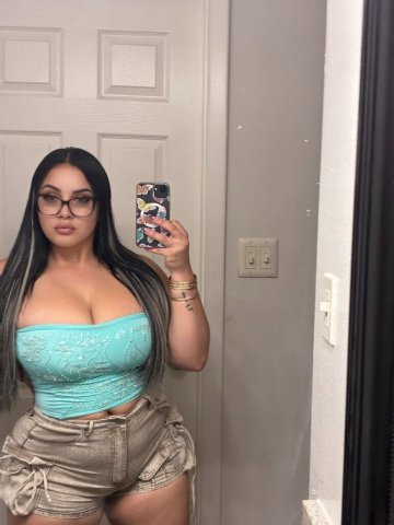 Daytona Latina Escort — Big Tits & Big Butt (23) - 1